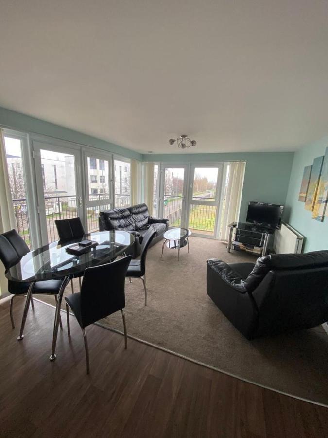 Fabulous 3 Bedroom Flat EDI Exterior photo